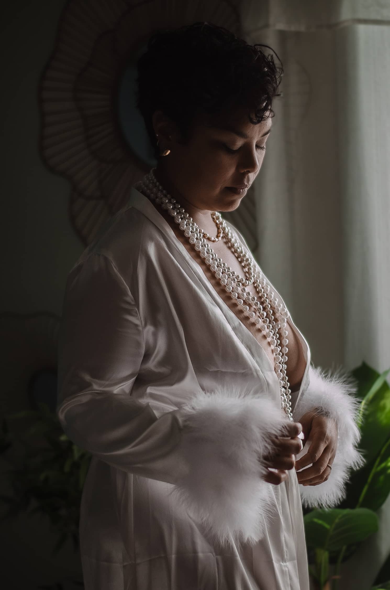 Boudoir blanc peignoir plumes